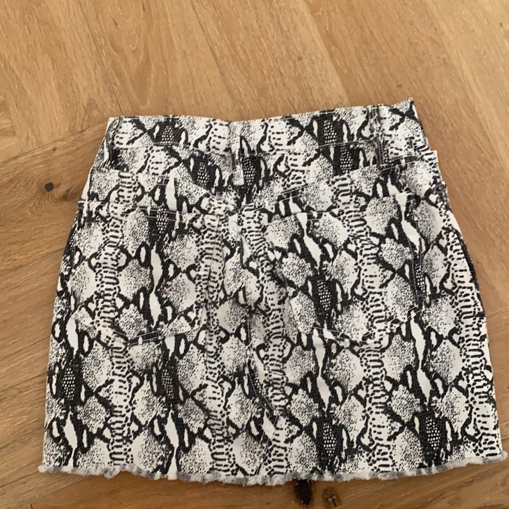 Frame Denim Python Le Mini Split Skirt - image 7